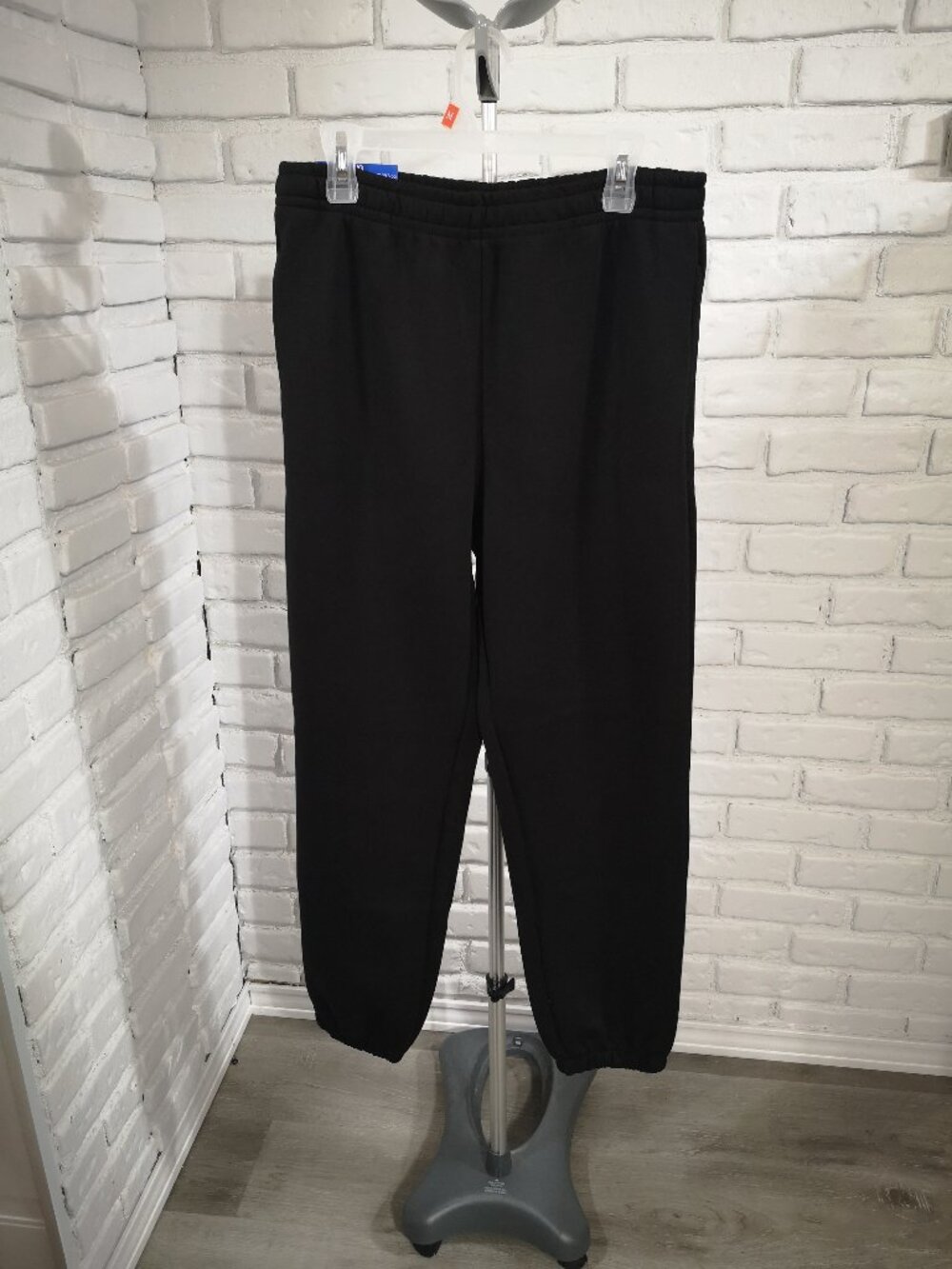 NWT LazyPants Woman's Size Large Black Fleece Lined Sweat Pants Elastic & Tie